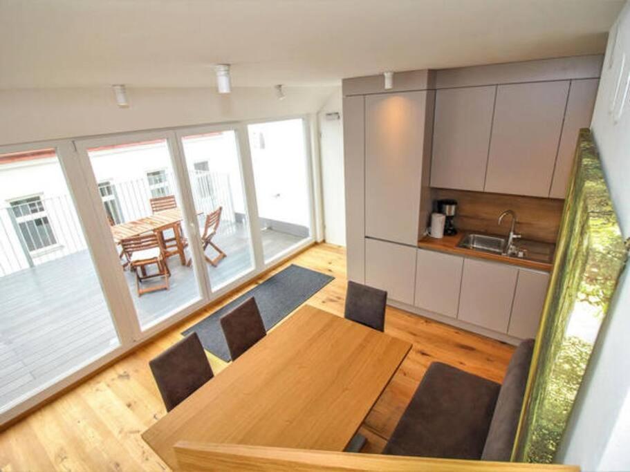 Luxury 2-Floor Rooftop Apartment With Terrace In The City Center Vienne Extérieur photo