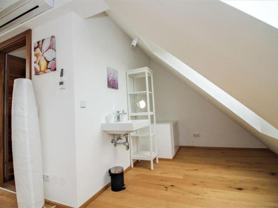 Luxury 2-Floor Rooftop Apartment With Terrace In The City Center Vienne Extérieur photo